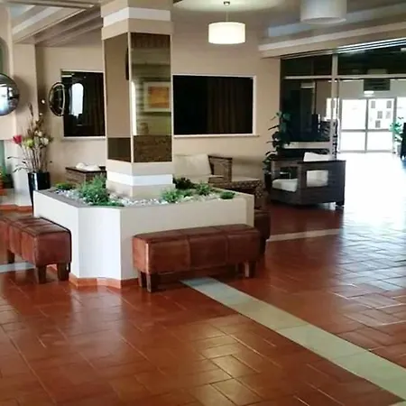 Charming In 40 M² With Shared Pool * アルブフェイラ