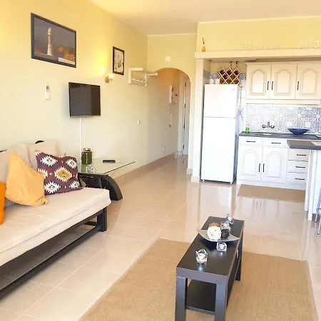 דירה Charming In 40 M² With Shared Pool